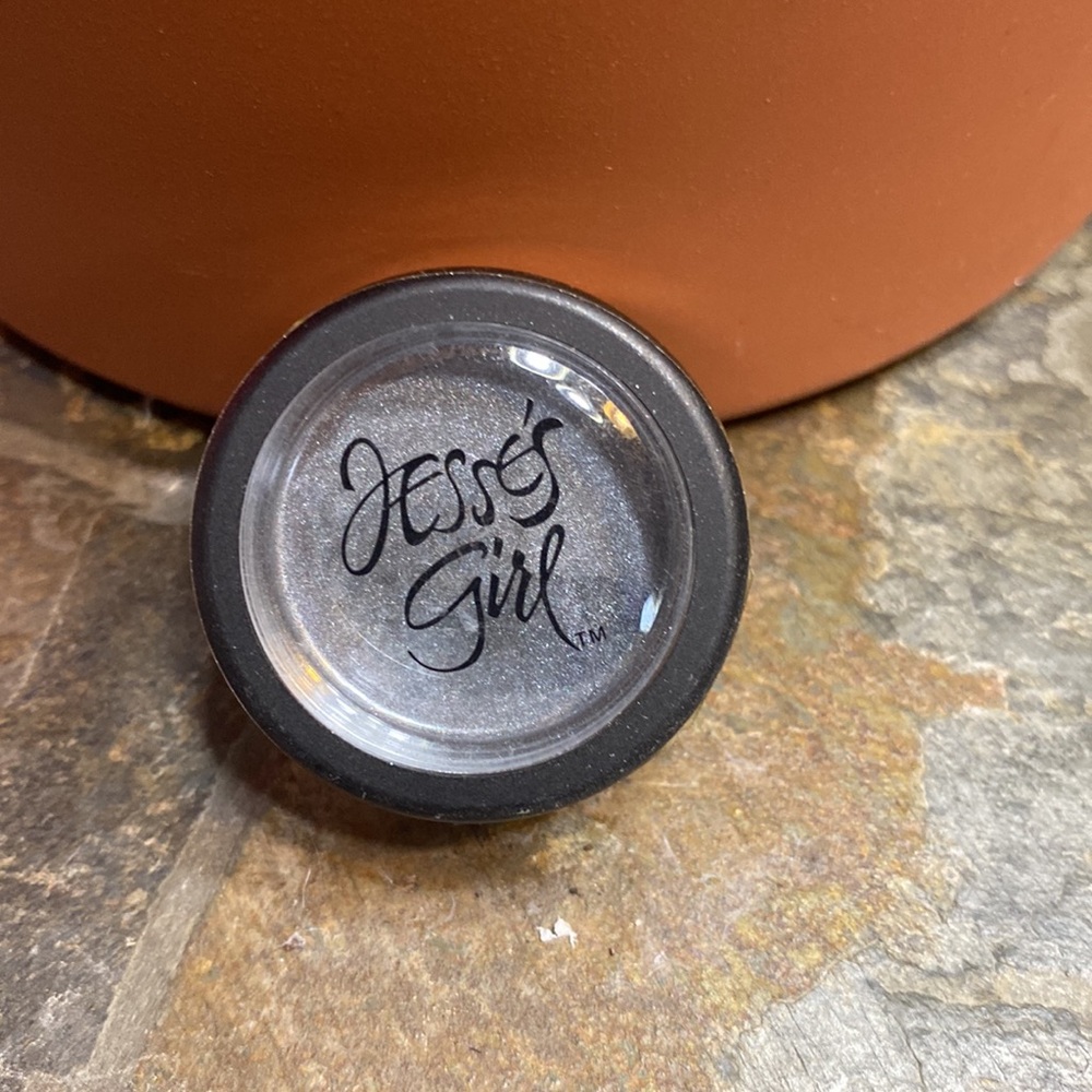 BUNDLE DISCOUNT! Jesse's Girl Eye Dust Hi Ho Silver (Bundle for lower price) - Picture 3 of 3